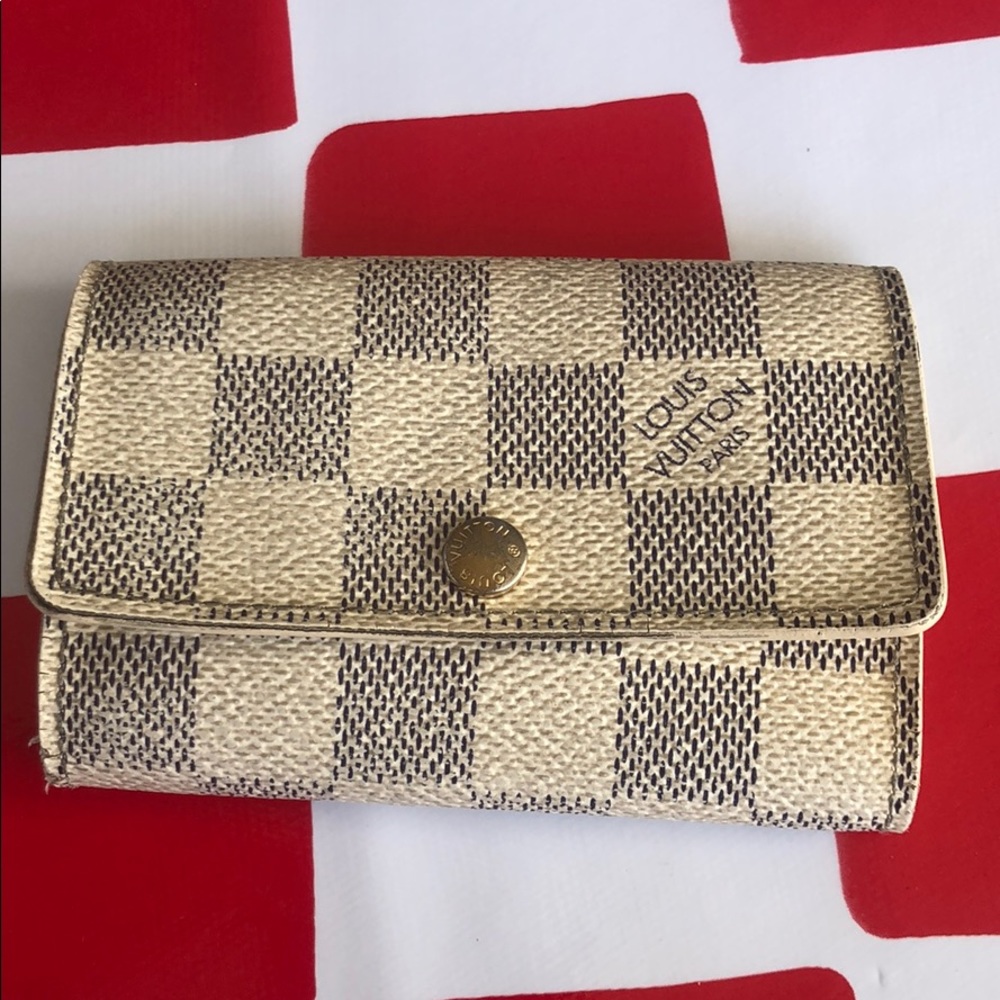 Louis Vuitton 6 ring Keyholder